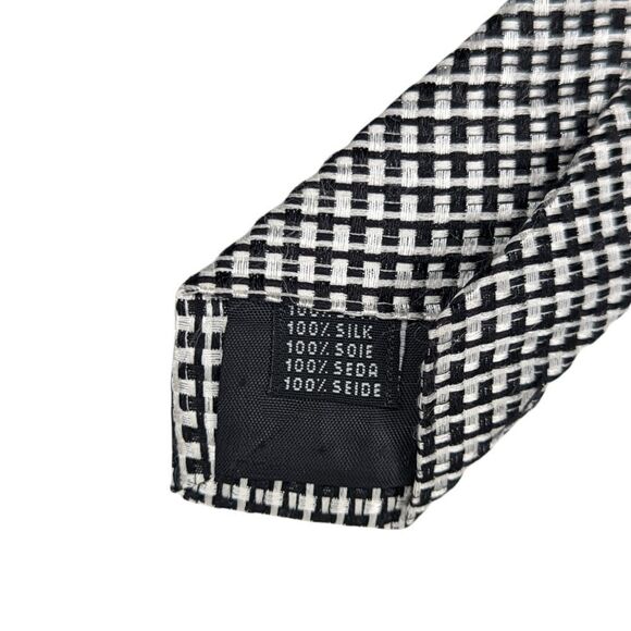 Fratelli Moda Men's Black & White Silk Patterned Tie - Picture 4 of 4